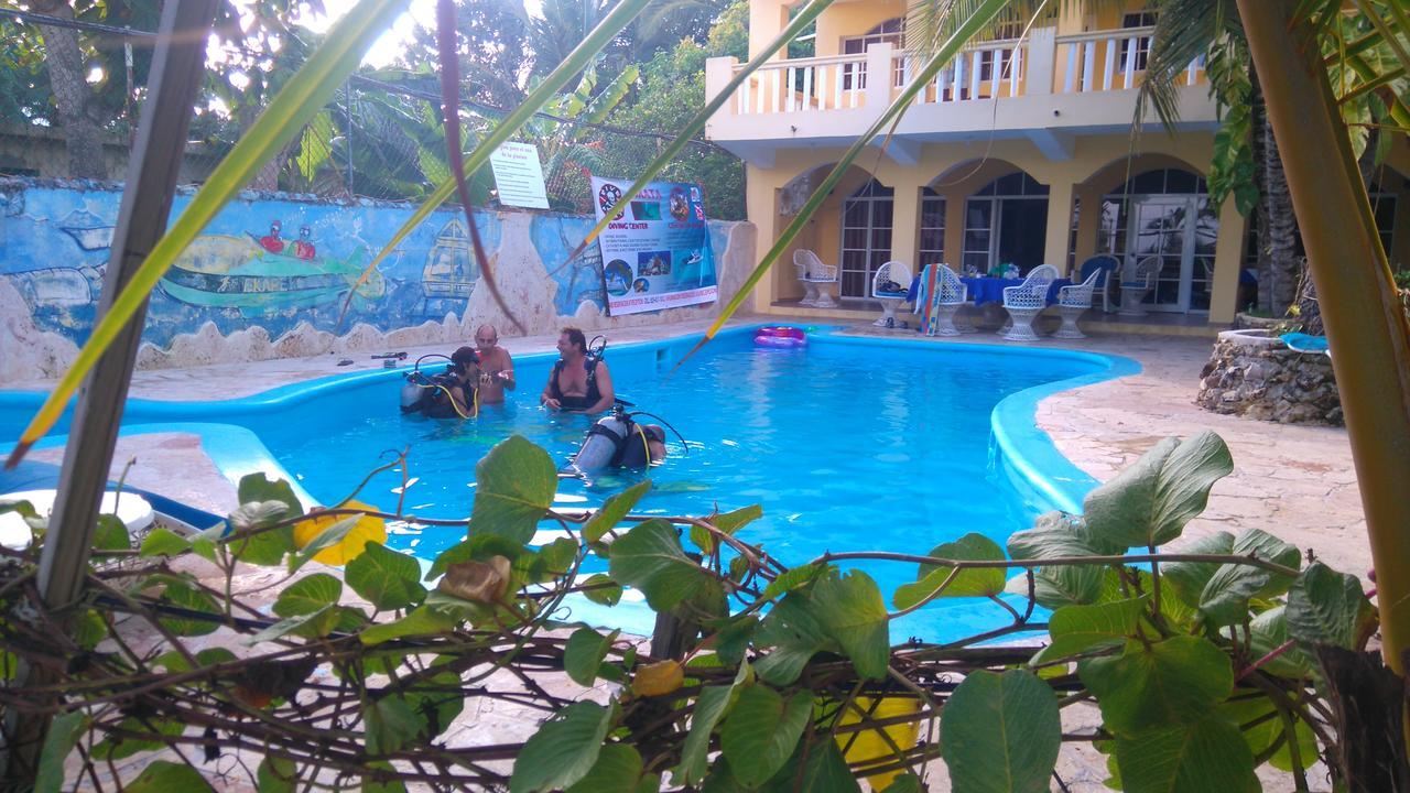Hotel El Viejo Pirata Boca de Yuma Exterior photo